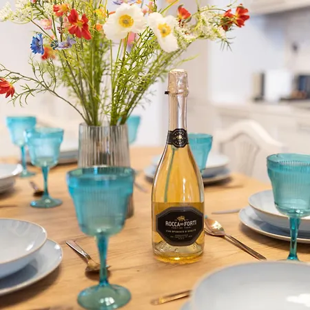 Pawlina Boutique Nyaraló San Pawl il-Baħar